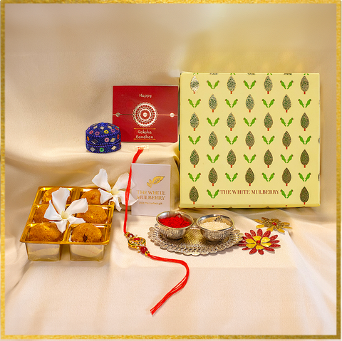 Rakhi Box: Sentiments Of A Sister - Family Rakhi Pack