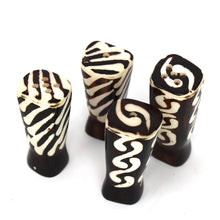 Load image into Gallery viewer, African Natural Bone Salt & Pepper Shakers, Traditional Batik Designs