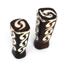 Load image into Gallery viewer, African Natural Bone Salt & Pepper Shakers, Traditional Batik Designs