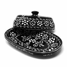 Load image into Gallery viewer, Encantada Handmade Pottery Butter Dish, Black &amp; White
